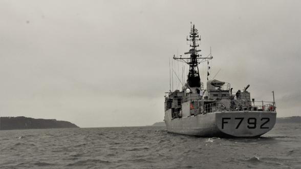  Opération Corymbe : Déploiement du patrouilleur de haute mer Premier-Maître L’Her dans le golfe de Guinée