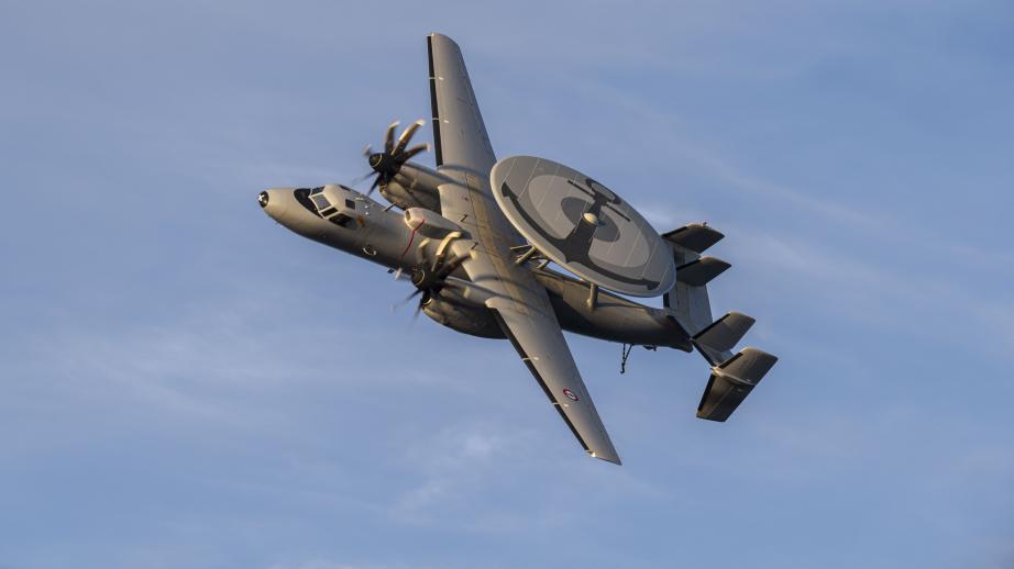 Mission Akila derniers appontages pour les pilotes de Hawkeye