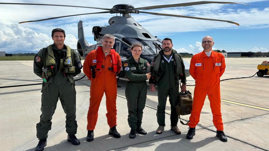 Equipage mixte (MN, DGA, AH) au retour du vol RETEX AFCS sur H160 FI