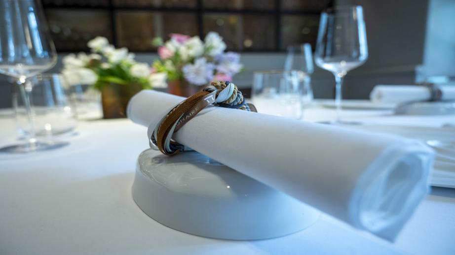 Dans le restaurant de Pierre Gangnaire © R. Martin / Marine nationale