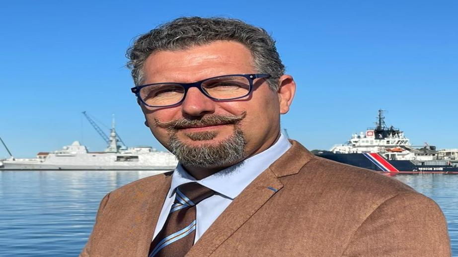Jean-Charles, sous-directeur affaires générales et ressources humaines