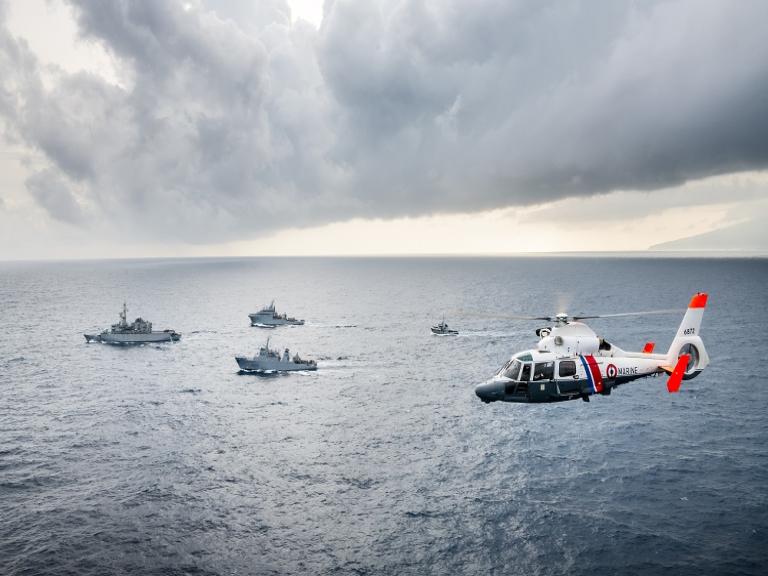 Un exercice d'évolution tactique entre les principaux bâtiments des Forces armées en Polynésie française (FAPf) a lieu le 18 janvier 2022, au large de Tahiti. Sont présents, la frégate de surveillance Prairial, le bâtiment de soutien et d'assistance outre-mer Bougainville, le patrouilleur Arago, le Remorqueur portuaire et côtier Manini et un Dauphin de la flotille 35F.