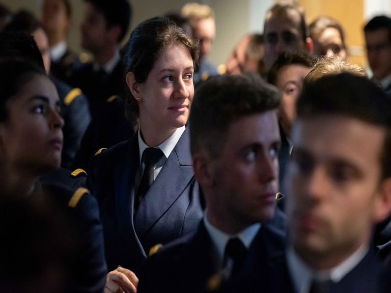 Les élèves-officiers de la mission Jeanne d’Arc reçoivent leur spécialité