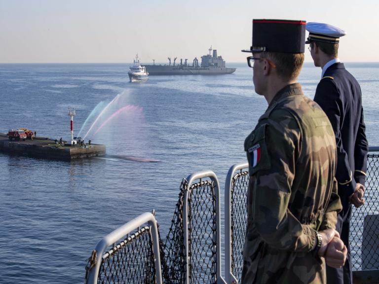JDA - La Marine nationale et la marine chilienne s’entrainent à l’évacuations de ressortissants.
