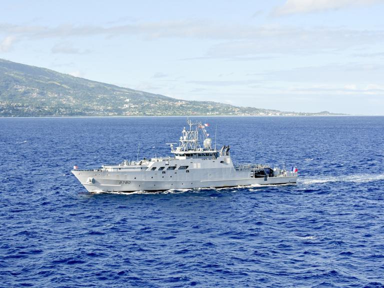 Arrivée du POM Teriieroo a Teriierooiterai à Papeete