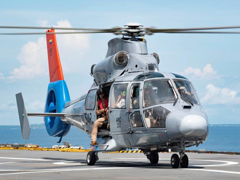  JDA – Les marins français manœuvrent et s’entrainent avec les marines colombiennes et néerlandaises