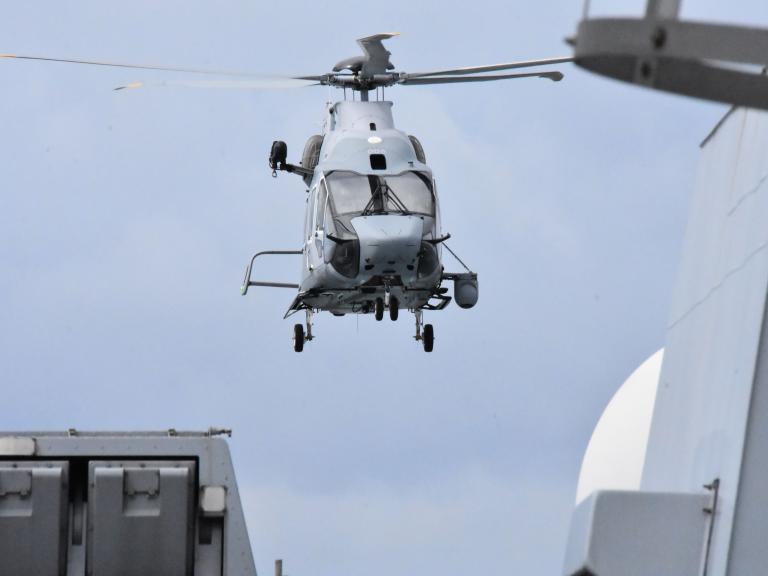 Premier appontage d’un H160 sur une frégate multi-missions